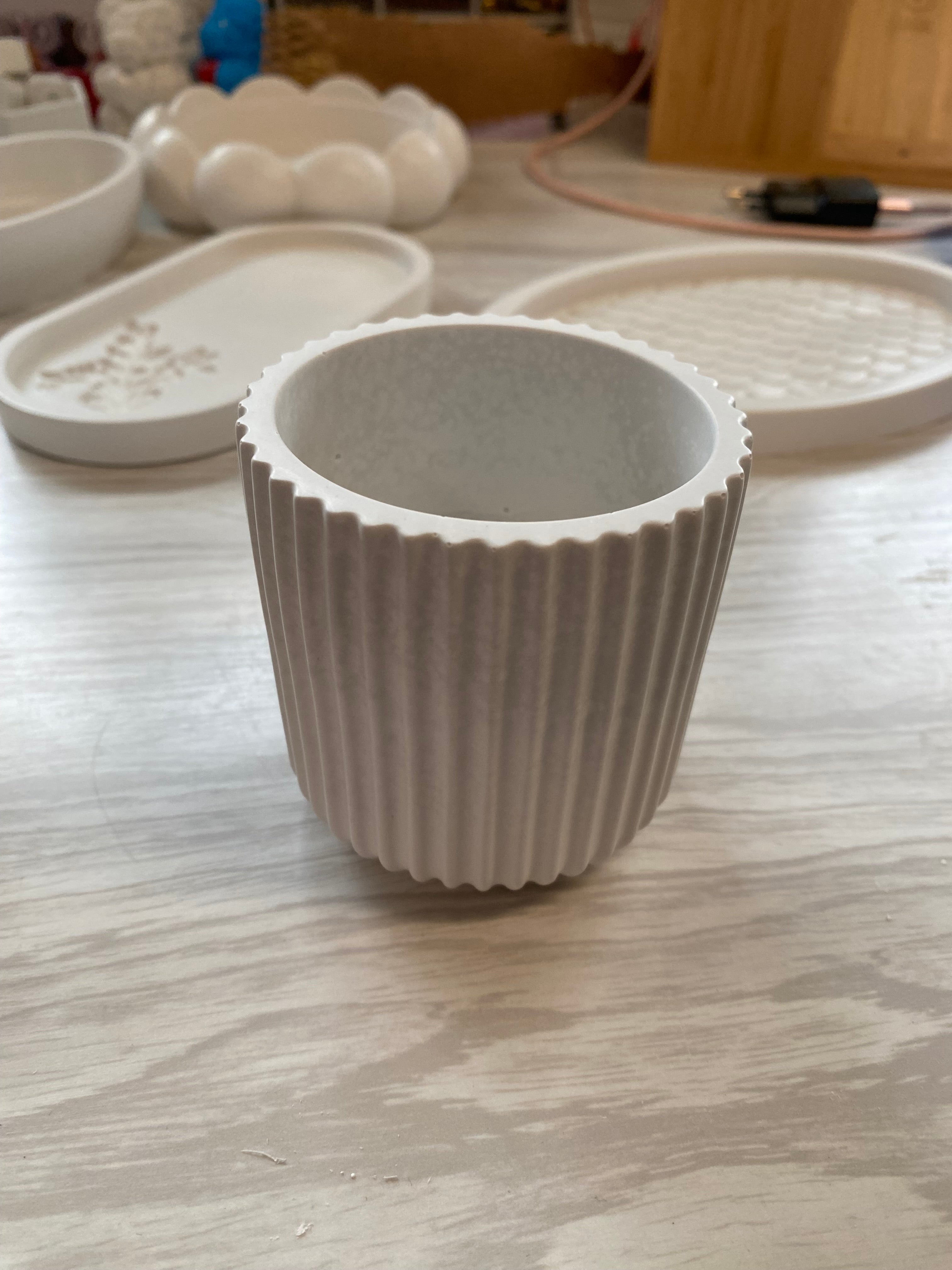 Peins ton pot en céramique